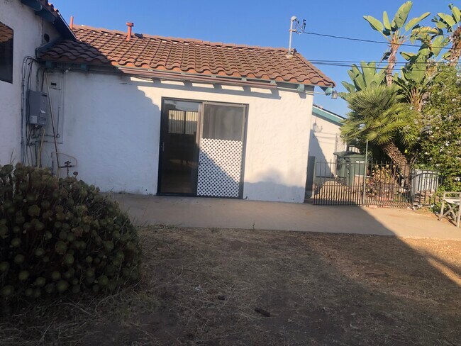 Foto del edificio - 2135 E 22nd St