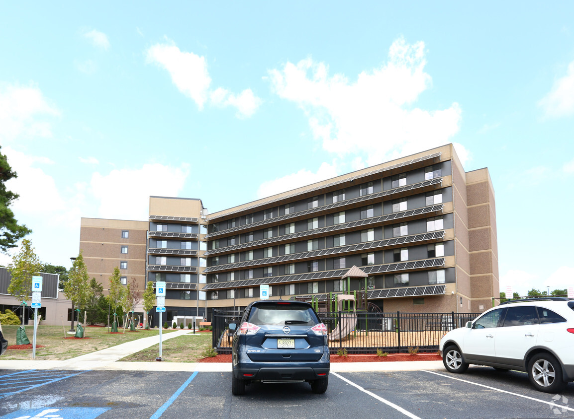 Foto principal - Atrium Apartments at Egg Harbor