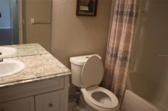 Foto del edificio - 13929 Fairway Island Dr
