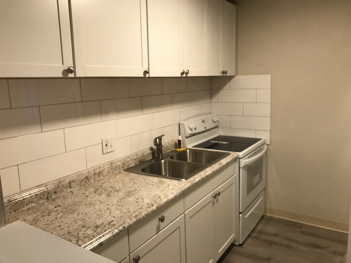Foto principal - 38751 Lakeshore Blvd