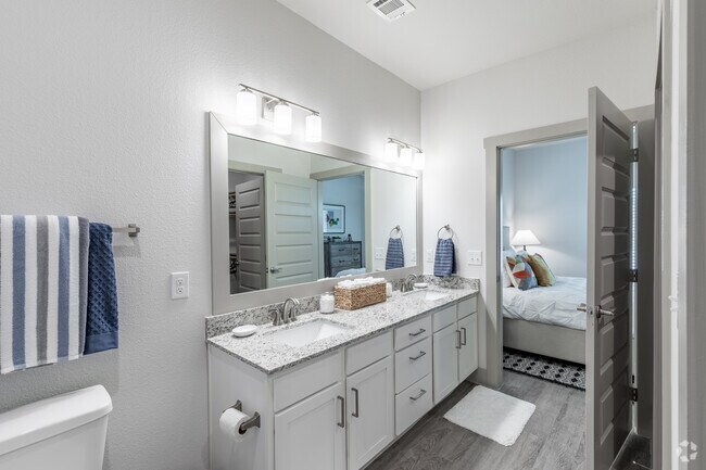 1HAB, 1BA - 760 ft² - Tide on 35