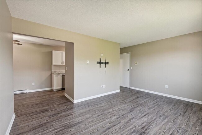 Building Photo - 4107 Harvest Ln