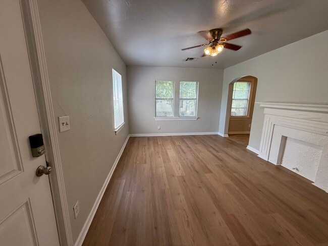 Building Photo - 2249 NW 37th St