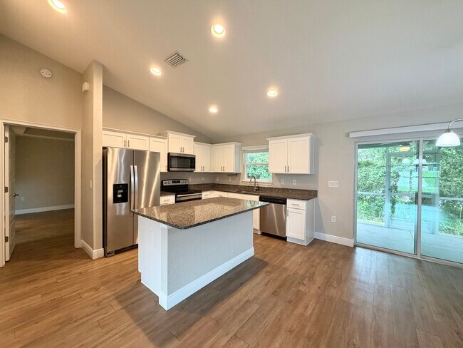 Building Photo - 9065 N Akola Way