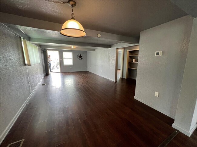 Foto del edificio - 2117 Grover Ave