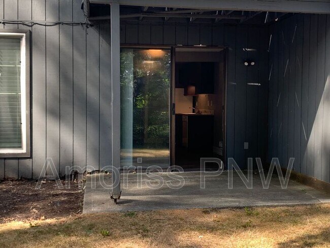 Foto del edificio - 1822 S 95th St