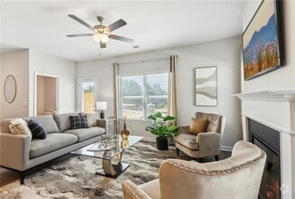 Building Photo - 553 Cygnet Ln