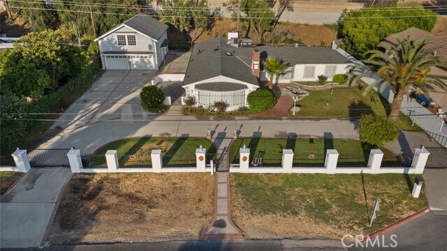 Primary Photo - 9206 Aqueduct Ave