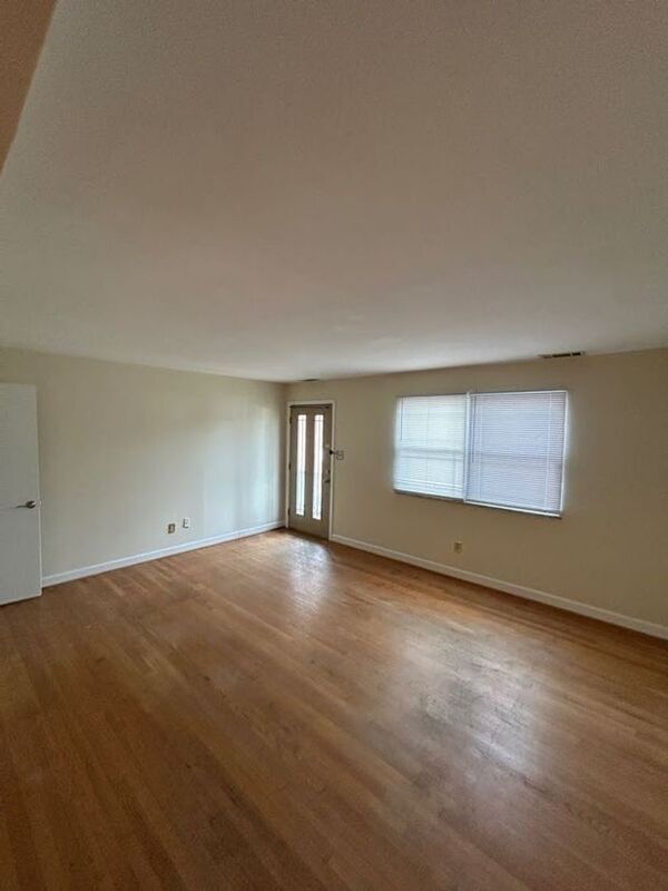 Foto del edificio - 3109 N Parham Rd