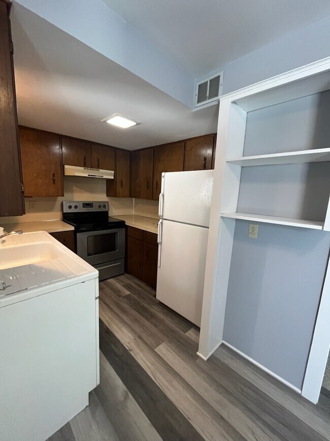 Foto del edificio - 333 W Washington Ave