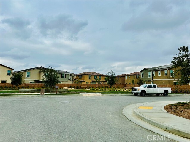 Building Photo - 4314 S Malibu Ave