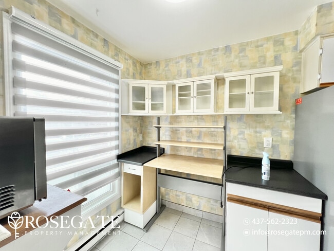 Building Photo - Spacious 4-Bedroom Home with Balcony & Par...