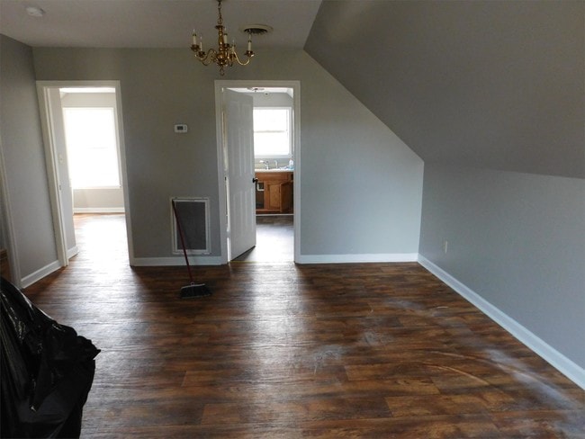 Foto del edificio - 309 W Madison Ave