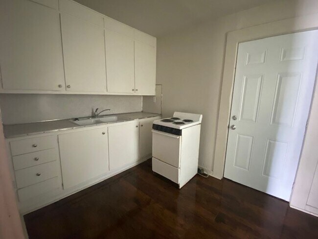 Foto del edificio - 905 SW 3rd St