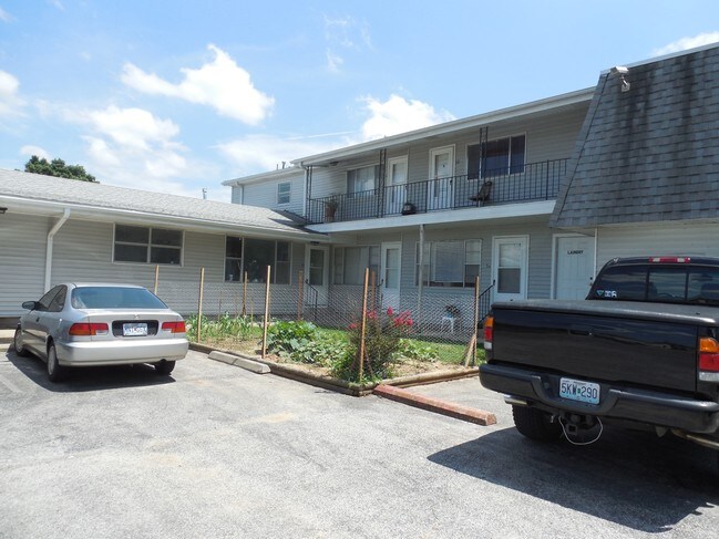 Building Photo - Lexington Apartments