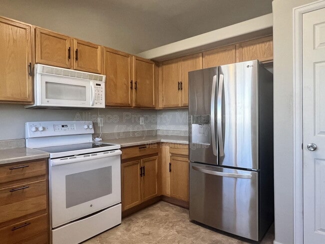 Foto del edificio - 7368 Glenburn Dr