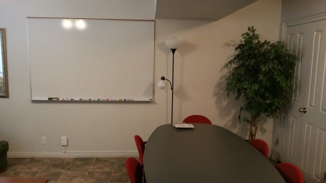 Common Meeting Room - Silver Mountain Townhomes
