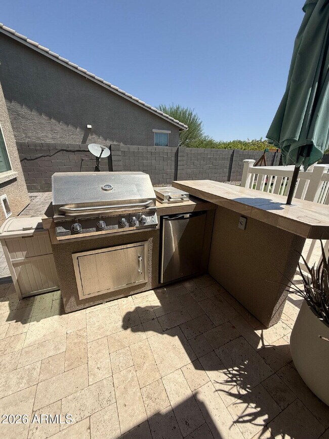Building Photo - 5525 N 187th Ln