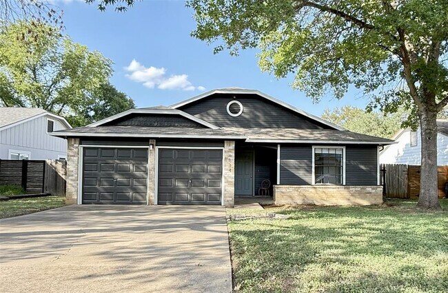 Foto del edificio - 3814 Stonecroft Dr
