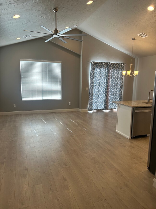 Building Photo - 3676 S Montreal Ln