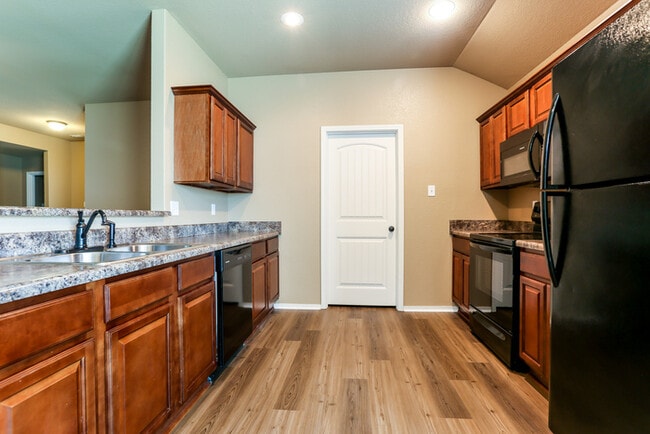 Building Photo - 6413 Amalie Dr