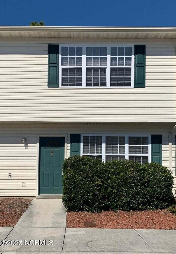 20 Pirates Cove Dr, Swansboro, NC 28584 Townhome Rentals in Swansboro