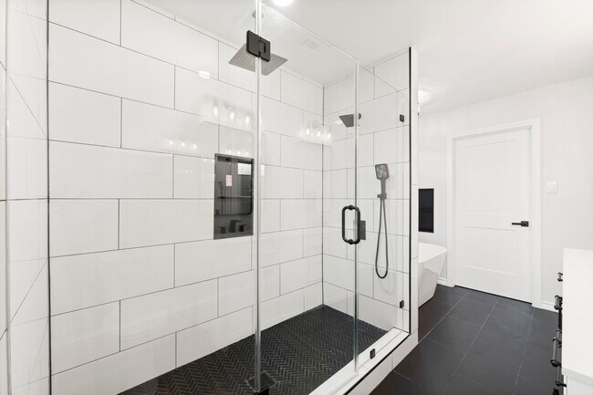 Foto del edificio - 2535 Southwick St