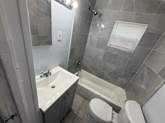 Building Photo - 1163 E 18th St