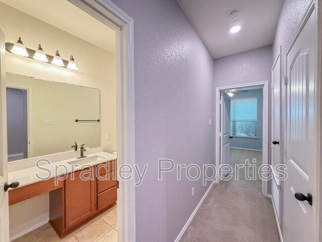 Building Photo - 9118 Lonesome Oak Drive