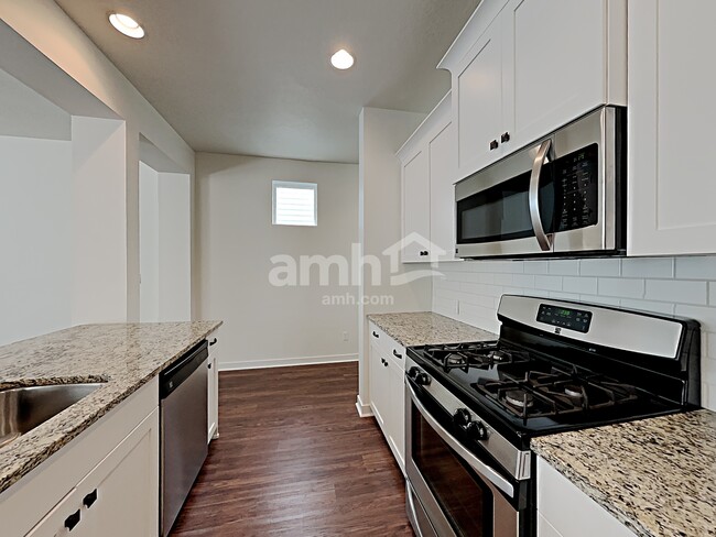 Building Photo - 3073 E Ionia Ct
