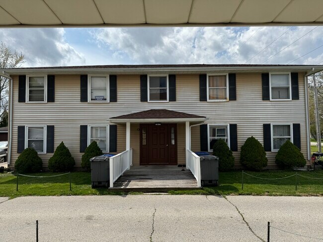 Building Photo - 3311 Main Ave