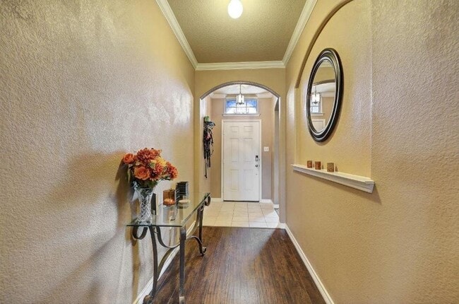 Building Photo - 11701 Summer Springs Dr