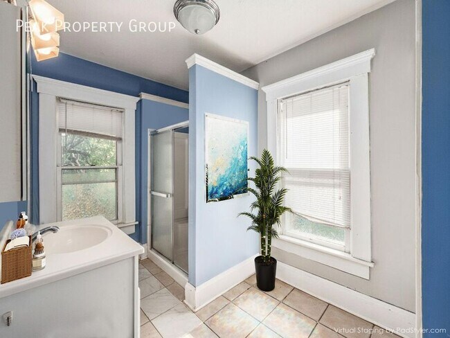 Foto del edificio - 1400 Summit St