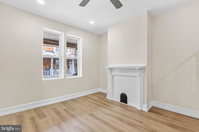 Foto del edificio - 5736 Leonard St