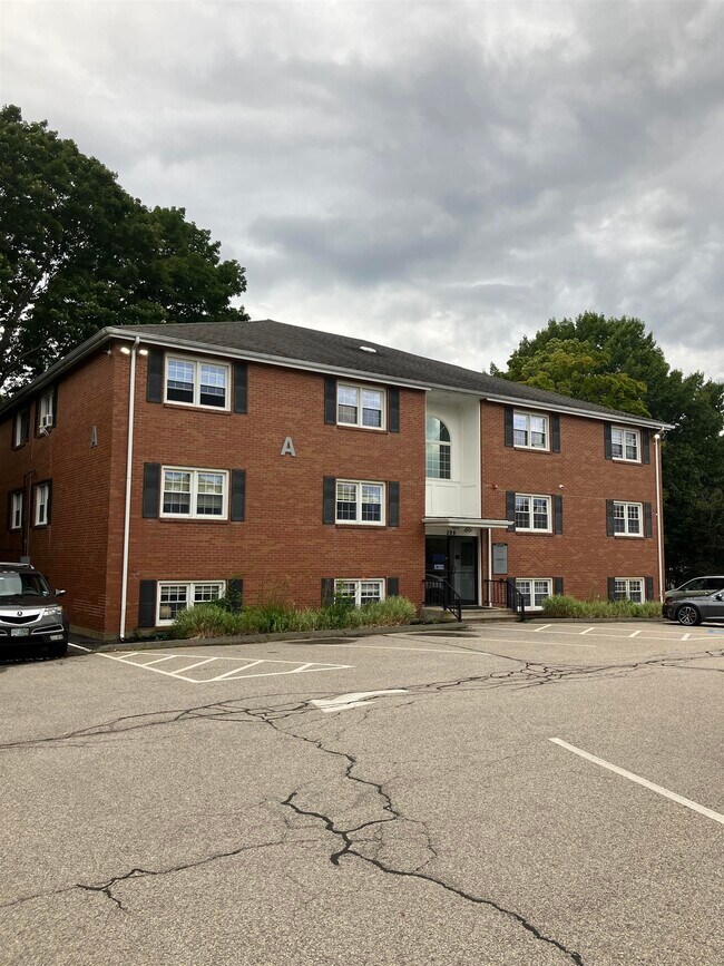Foto del edificio - 288 Lafayette Rd