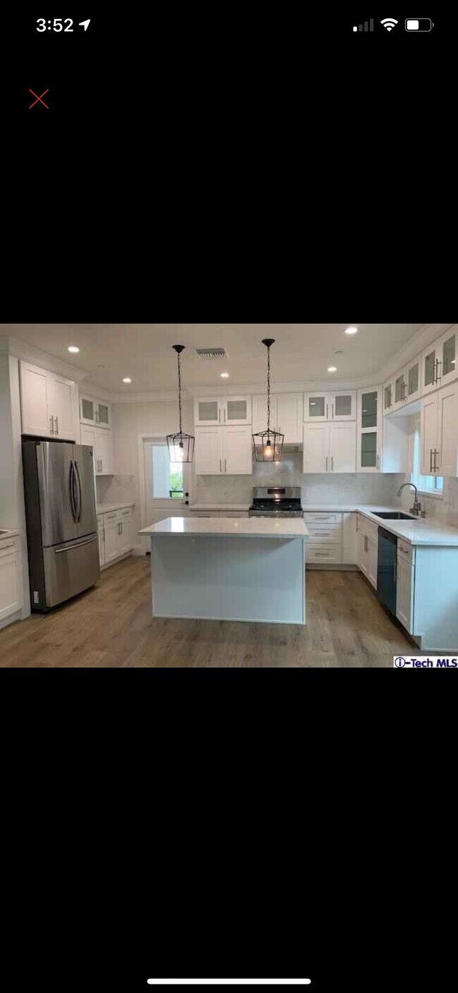 Foto del edificio - 10303 Pinyon Ave