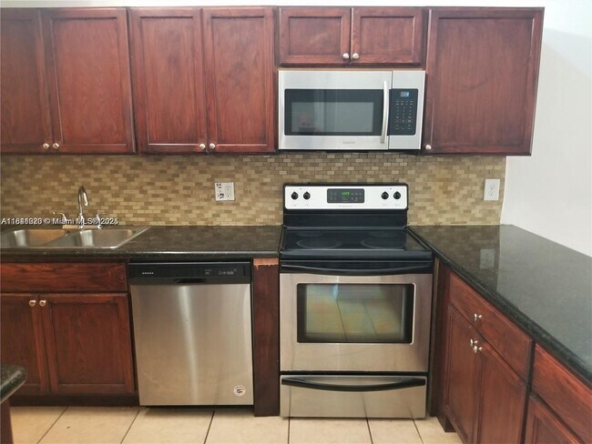 Foto del edificio - 6979 SW 40th St