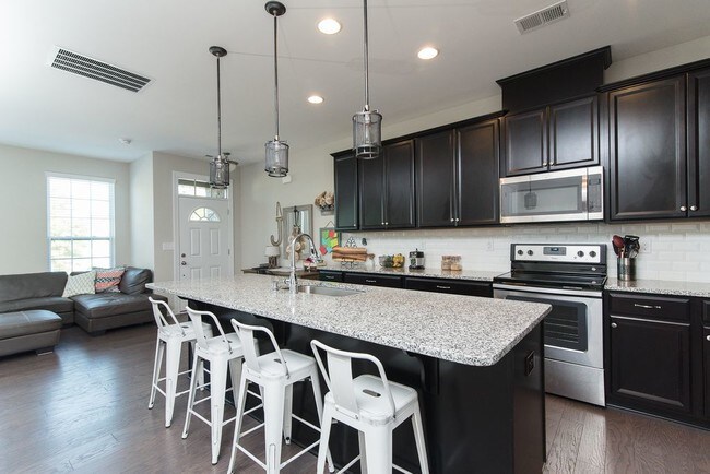 Foto del edificio - 6708 Berewick Commons Pkwy