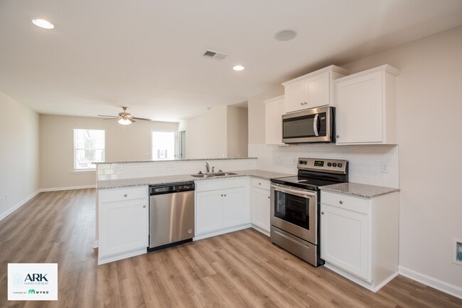 Building Photo - 272 Wahoo Cir