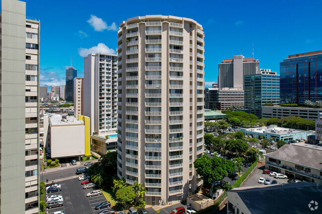 Foto del edificio - Holiday Village Condominium