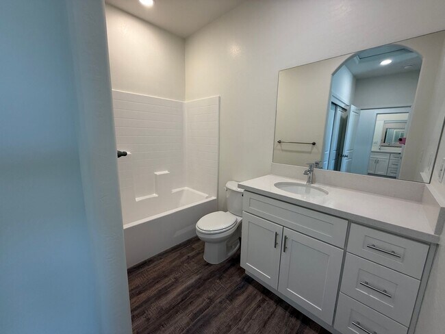 Foto del edificio - 9007 Canyon St