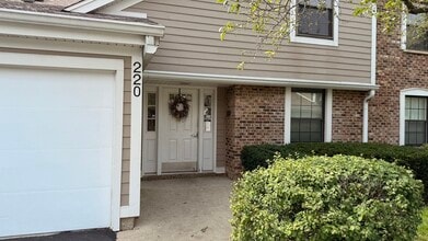 Building Photo - 220 Oak Knoll Ct