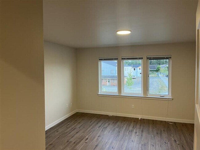Foto del edificio - 2229 DeJong Dr
