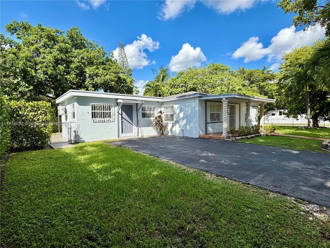 Building Photo - 425 Opa-Locka Blvd