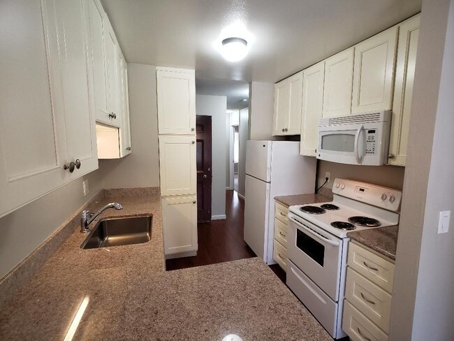 Foto del edificio - 2 Bed 2 Bath Condo In Walnut Creek