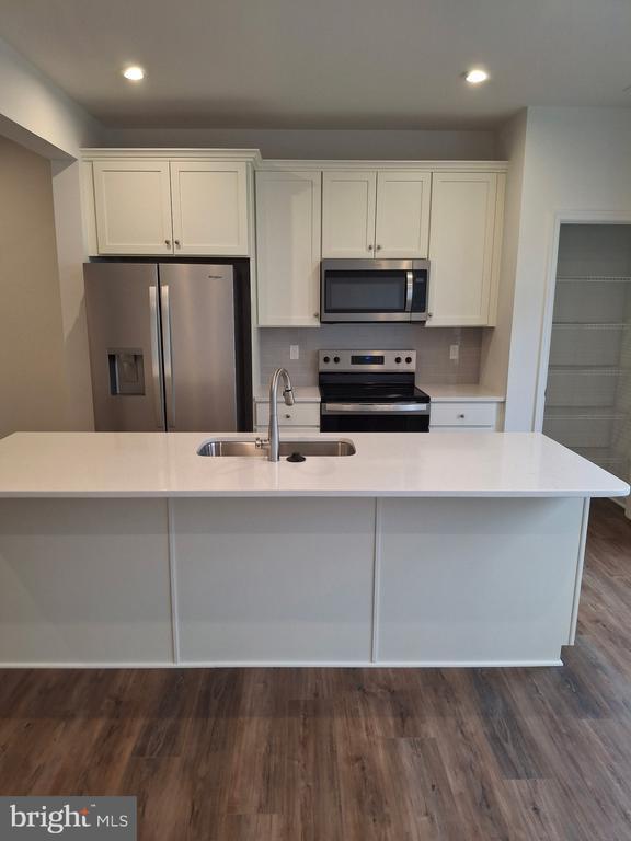 Foto del edificio - 612 Slick Terrace