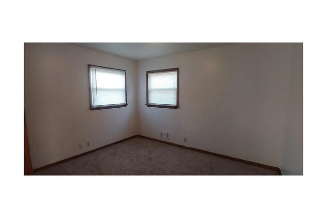 Dormitorio principal - 5950 N 69th St