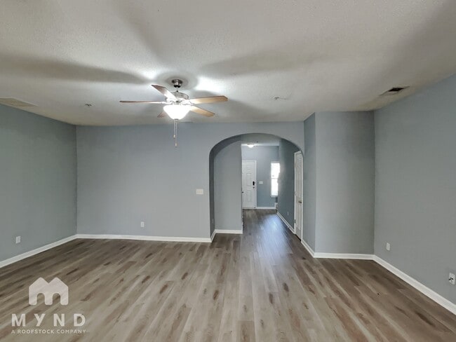 Building Photo - 356 Azalea Cir