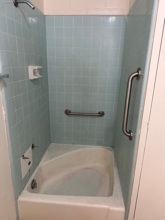 Foto del edificio - 1628 Kahai St