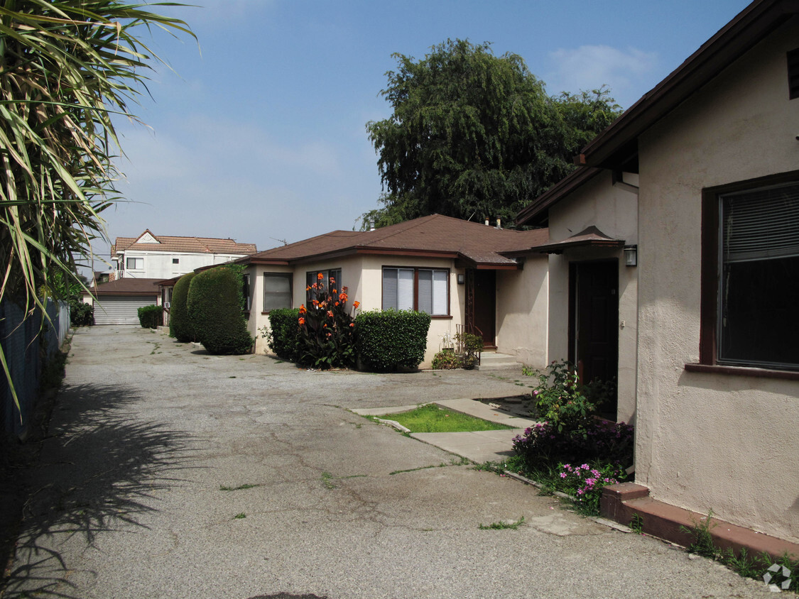 Building Photo - 215 N Alhambra Ave